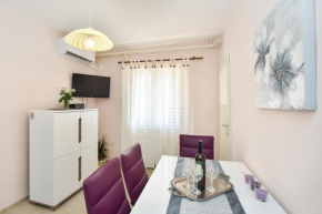  Apartment Neyra  Сплит